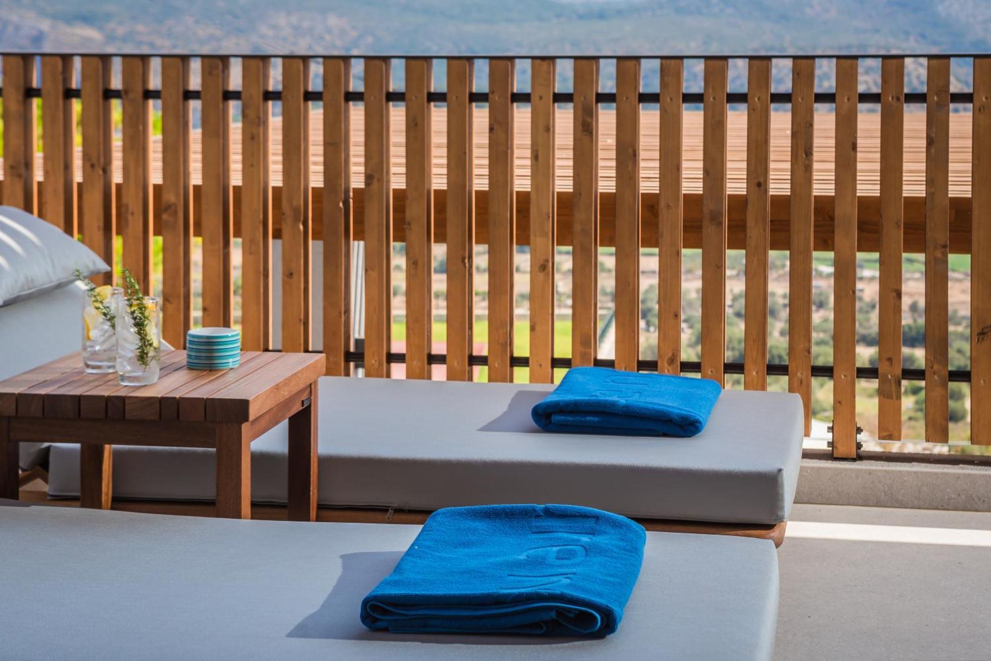 Harmony Suites Khelmáta Zimmer foto